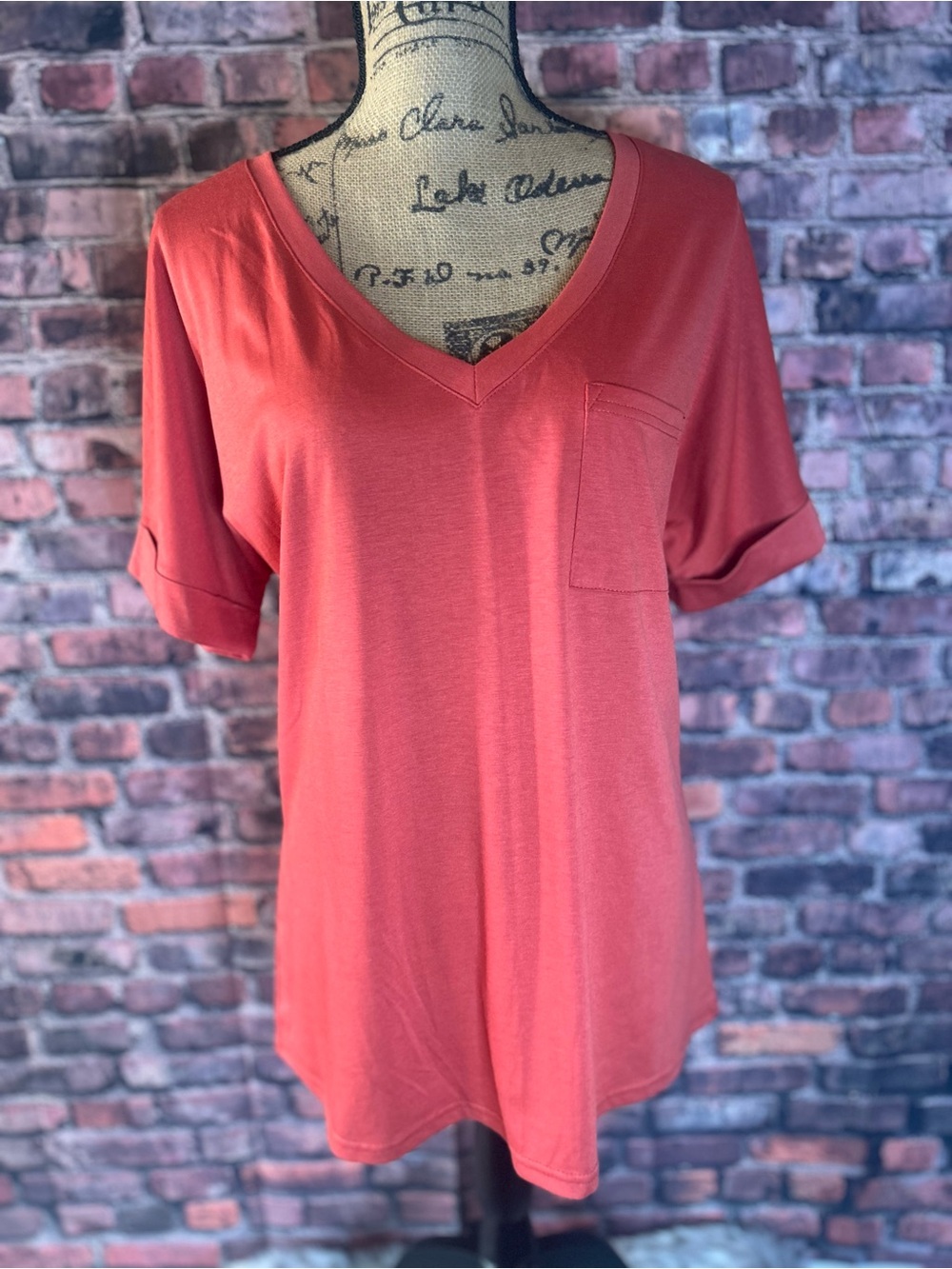 Relaxed V-Neck Pocket Tee in Dark Orange